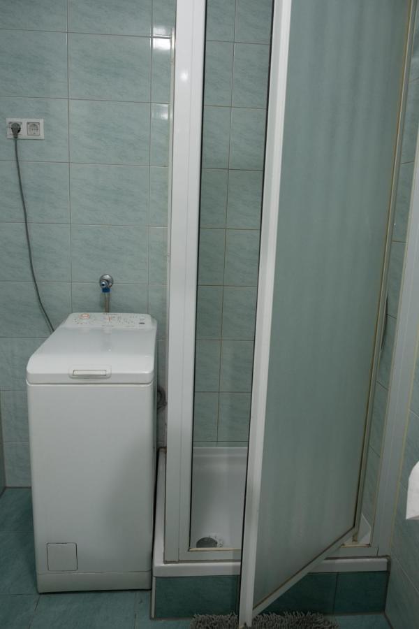 Flat 27 Lägenhet Ljubljana Exteriör bild
